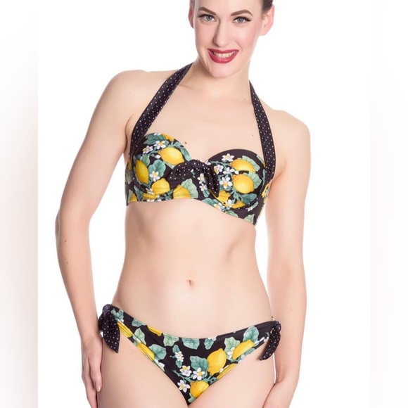 Hell Bunny 🍋 print 2piece bathing suit - Picture 1 of 10